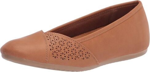 Easy Street Women's Ballet Flat in Kuwait