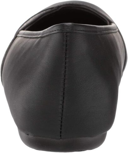 Easy Street Women's Ballet Flat in Saudi Arabia