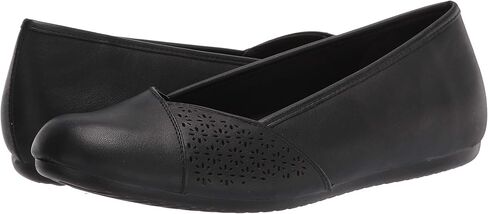 Easy Street Women's Ballet Flat in Saudi Arabia