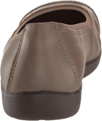 حذاء باليه مسطح Meadow Opal للسيدات من Clarks in Kuwait
