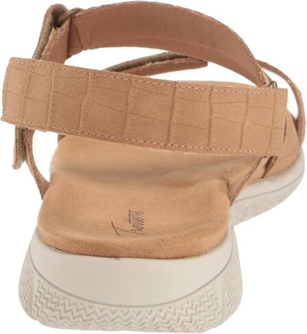 Trotters Women's Tatia Flat Sandal in Saudi Arabia