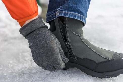 Icebug Womens Metro2 BUGrip Winter Walking Boot with Carbide Studded Traction Sole in Kuwait