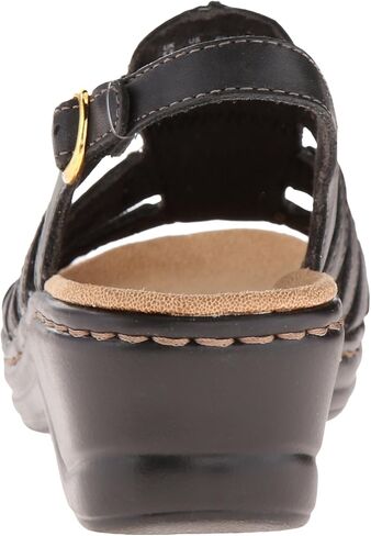 منصة Lexi Marigold Q للسيدات من Clarks in Kuwait