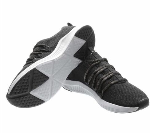 حذاء رياضي منسوج من PUMA للسيدات in Kuwait