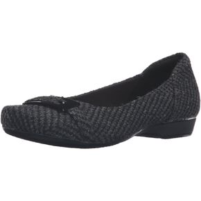 Clarks Women's Blanche West Flat in Saudi Arabia