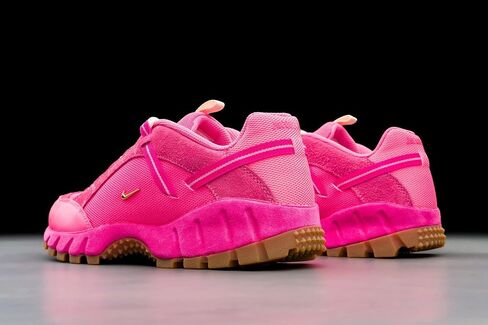 Nike Womens WMNS Air Humara LX DX9999 600 - Pink - Size 8.5W in Saudi Arabia