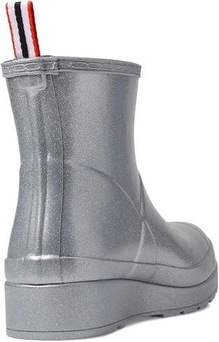 Hunter Play Short Cosmic Boots for Women Offers Waterproof Design, Textile Lining, and Classic Round Toe Silhouette in Saudi Arabia