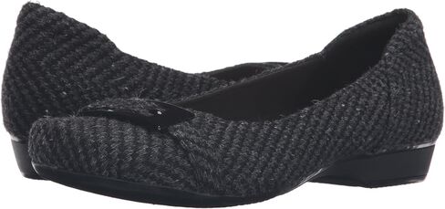 Clarks Women's Blanche West Flat in Saudi Arabia