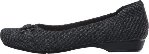 Clarks Women's Blanche West Flat in Saudi Arabia