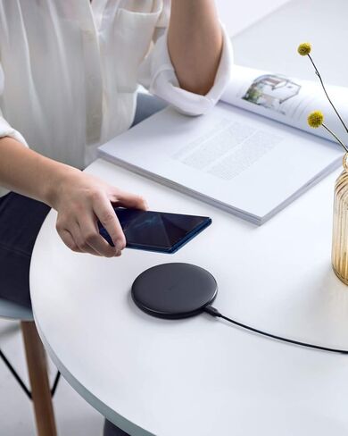 Anker 10W Max Wireless Charger, 313 Wireless Charger (Pad), Qi-Certified Wireless Charging for iPhone 12/12 Pro/12 mini/12 Pro Max, 10W Fast Charging Galaxy S20 S10 S9 S8, Note 10 (No AC Adapter) in Saudi Arabia