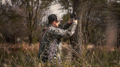SPYPOINT Link-Micro-S-LTE Solar Cellular Trail Camera with LIT-10 Battery and 32 GB Micro SD Card (Link-Micro-S-LTE-V) in Saudi Arabia