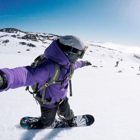 ساندمارك عمود - اصدار معدني: عصا تمديد مقاومة للماء مقاس 15-50 انش (عمود) لكاميرا جوبرو هيرو 7 وهيرو 6 وهيرو 5 وفيوجن وسيشن وهيرو 4 و3+ و3 و2 وكاميرات HD - مع مشبك تحكم عن بعد (تثبيت) in Kuwait