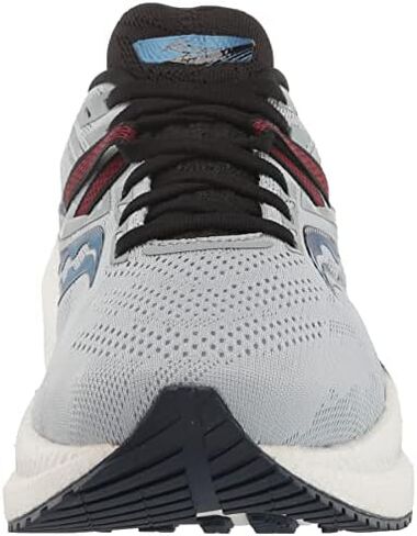 Saucony Women's Triumph 20 Running Shoe in Saudi Arabia