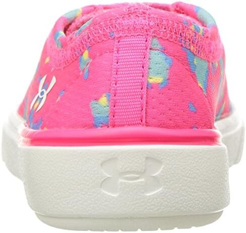 حذاء رياضي نسائي من Under Armour مطبوع عليه عبارة "Pre School Kickit2" in Kuwait