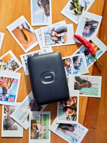طابعة الهاتف الذكي Fujifilm Instax Mini Link 2 - (أبيض صلصال) + 2 حزمة فورية من Fujifilm Instax Mini Twin Pack + حافظة واقية لطابعة Mini Link، أزرق فضائي in Saudi Arabia