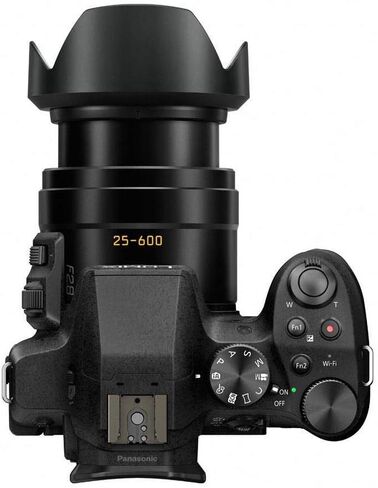 كاميرا باناسونيك لوميكس DMC-FZ300 الرقمية، 12.1 ميجابيكسل، مستشعر 1/2.3 بوصة، فيديو 4K، جسم مقاوم للرذاذ/الغبار، حزمة عدسة تكبير 24X F2.8 مع حقيبة، بطاقة SD سعة 32 جيجابايت، حزمة برامج Mac، فلتر، مجموعة تنظيف in Saudi Arabia