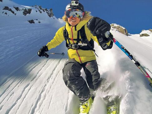 حزمة كاميرا GoPro HERO3+ الفضية (فضية) in Kuwait