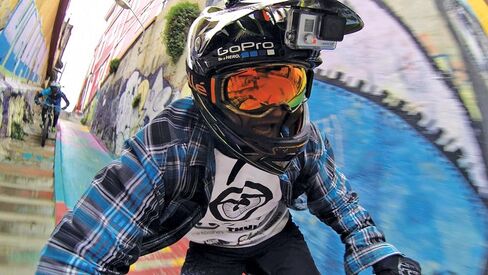 حزمة كاميرا GoPro HERO3+ الفضية (فضية) in Kuwait