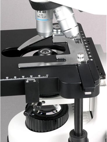 مجهر مركب ثلاثي العينيات AmScope T690C-DK-PL، تكبير 40X-2500X، عدسات WH10x وWH25x فائقة العرض، أهداف لونية لخطة إنفينيتي، برايتفيلد/داركفيلد، مكثف كوهلر، مرحلة ميكانيكية مزدوجة الطبقة in Kuwait