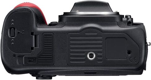 Nikon D300s 12.3MP CMOS Digital SLR Camera with AF-S DX NIKKOR 18-200mm f/3.5-5.6G ED VR II Lens in Kuwait