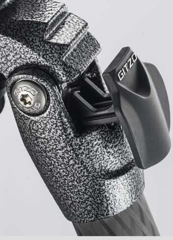 Gitzo GT3542L Professional Photography Tripod, Mountaineer, Series 3, 4 أقسام طول, لكاميرا DSLR, Refflex Camcorder, حامل ثلاثي لكاميرات الفيديو والكاميرات, في ألياف الكربون - رمادي/اسود in Kuwait