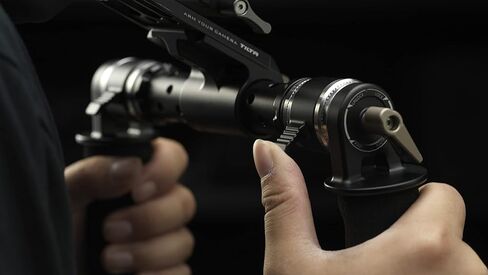 Tilta Quick Adjust Rosette Adapter Right – Black | TA-ARA-R-B in Kuwait