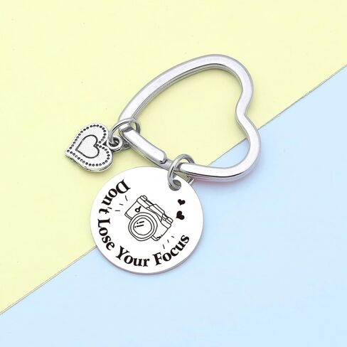 7RVZM Photography Keychain Camera Charm Keychain Camera Lovers Keyring in Saudi Arabia