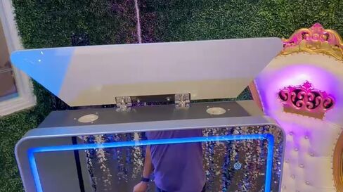 Mirror 4 Flawless Photo Booth in Saudi Arabia