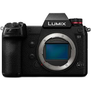 Panasonic LUMIX S1 Full Frame Mirrorless Camera with Panasonic LUMIX S PRO 70-200mm F4 Telephoto Lens