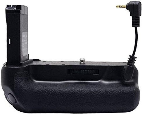 Mcoplus EOS-800D Vertical Multi-Function Replacement Battery Grip for EOS Rebel 800D/T7i/X9i/77D/9000D in Kuwait