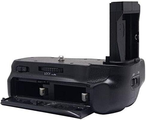 Mcoplus EOS-800D Vertical Multi-Function Replacement Battery Grip for EOS Rebel 800D/T7i/X9i/77D/9000D in Kuwait