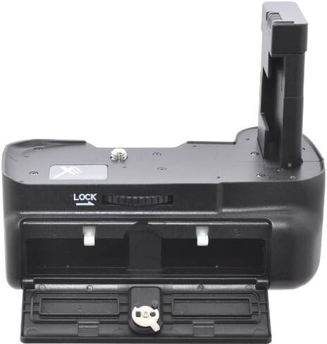 مجموعة مقابض بطارية لكاميرا Nikon D5100 D5200 D5300 الرقمية SLR تتضمن قبضة بطارية عمودية + عدد 2 بطارية بديلة EN-EL14 + شاحن تيار متردد/مستمر سريع+ قطعة قماش تنظيف من الألياف الدقيقة in Kuwait