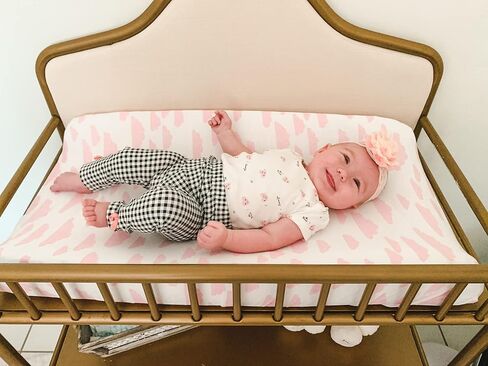 Premium Baby 4 Pack Girl Pure Jersey Machine Washable Pink and White Changing Table Cover – Diaper Changing Pad Cover Sheets in Kuwait