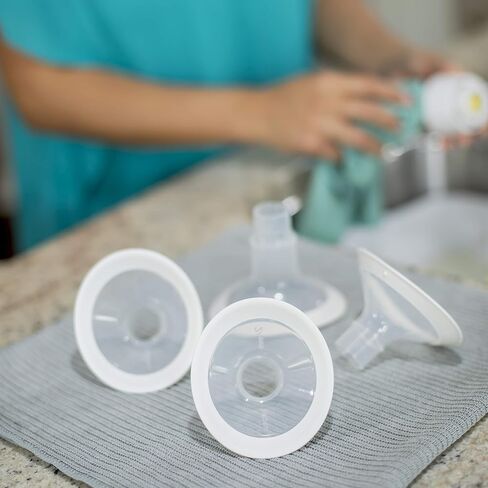 Medela PersonalFit Flex Breast Shields, 2 Pack of Medium 24mm Breast Pump Flanges, Made Without BPA, Shaped Around You for Comfortable and Efficient Pumping in Saudi Arabia