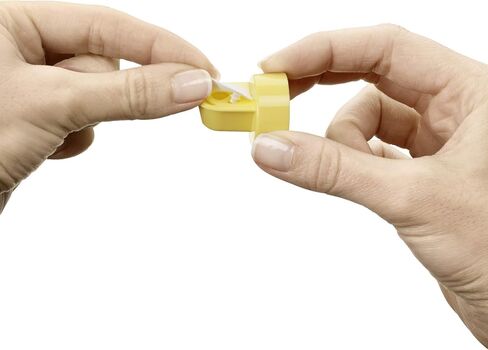 Medela Spare Valves and Membranes, 2 Sets, Authentic Medela Replacement Parts Designed for All Medela Breast Pumps Except Sonata and Freestyle, Made Without BPA in Saudi Arabia