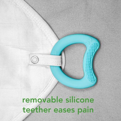 green sprouts Muslin Stay-dry Bandana Teether Bibs made from Organic Cotton (3 pack) | Soothes gums & protects from drool | Machine washable, sterilizer safe, Made without BPA in Saudi Arabia