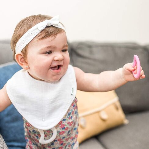 green sprouts Muslin Stay-dry Bandana Teether Bibs made from Organic Cotton (3 pack) | Soothes gums & protects from drool | Machine washable, sterilizer safe, Made without BPA in Saudi Arabia