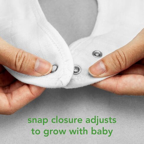 green sprouts Muslin Stay-dry Bandana Teether Bibs made from Organic Cotton (3 pack) | Soothes gums & protects from drool | Machine washable, sterilizer safe, Made without BPA in Saudi Arabia