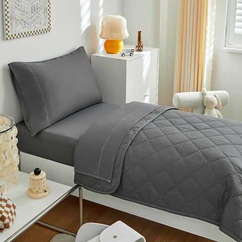 طقم سرير مبطن باللون الرمادي للأطفال مكون من 4 قطع طقم لحاف سرير للأطفال الصغار يتضمن مفرش سرير مقاس طفل صغير وملاءة مسطحة وملاءة جاهزة وكيس وسادة in Kuwait