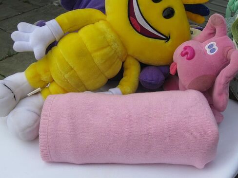 Woolen Cashmere Baby Blanket (Baby Pink) in Saudi Arabia