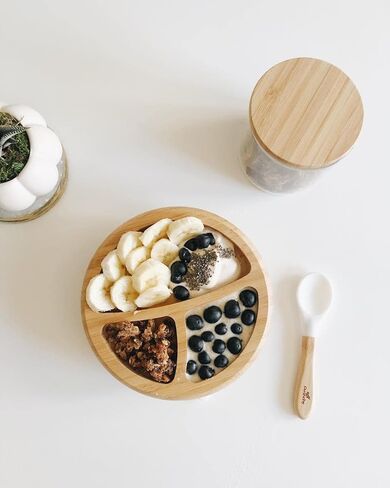 أطباق أطفال من أفانشي مقسمة من الخيزران مع شفط لطعام الأطفال الصغار مع ملعقة سيليكون للتغذية، باللون الأبيض in Kuwait