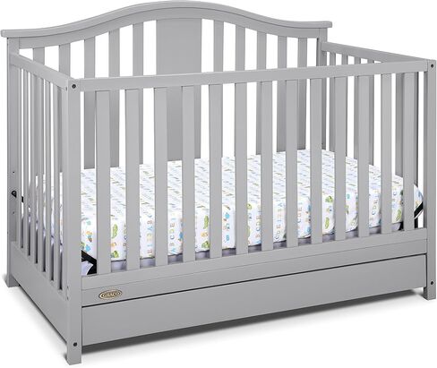 سرير أطفال Graco Solano 4 في 1 قابل للتحويل مع مجموعة أدراج (أبيض) - معتمد من GREENGUARD Gold، يتضمن درج تخزين حضانة كامل الحجم، يتحول إلى سرير طفل صغير وسرير كامل الحجم | معتمد من GREENGUARD باللون الذهبي، ويتضمن درج تخزين كامل الحجم لغرف الأطفال، ومحول in Kuwait