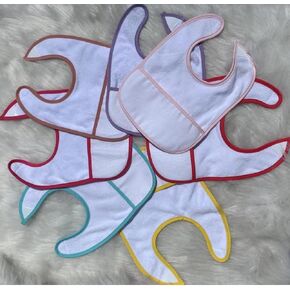 7 قطع من مريلة الأطفال المصنوعة من القطن بغرز متقاطعة باللون الأحمر عدد 16 قطعة in Kuwait