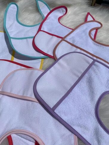 7 قطع من مريلة الأطفال المصنوعة من القطن بغرز متقاطعة باللون الأحمر عدد 16 قطعة in Kuwait