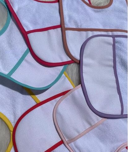 7 قطع من مريلة الأطفال المصنوعة من القطن بغرز متقاطعة باللون الأحمر عدد 16 قطعة in Kuwait