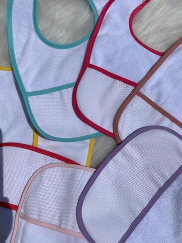 7 قطع من مريلة الأطفال المصنوعة من القطن بغرز متقاطعة باللون الأحمر عدد 16 قطعة in Kuwait