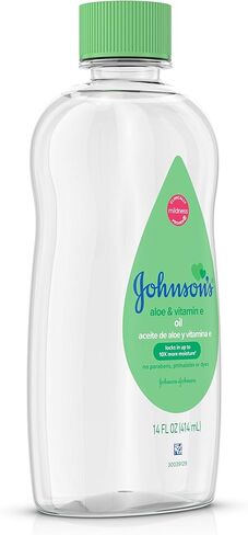 J&J زيت اطفال بخلاصة صبار الالوفيرا وفيتامين E من جونسون، 14 اونصة in Saudi Arabia