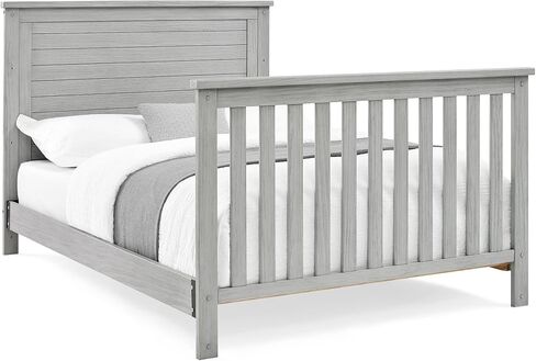 سرير أطفال Delta Children Simmons Kids Caden 6 في 1 قابل للتحويل مع درج متحرك، معتمد من Greenguard Gold، ضباب ريفي in Saudi Arabia