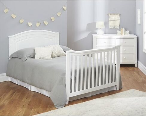 SORELLE FURNITURE Berkley Round Top Crib, Classic 4-in-1 Convertible Crib, Made of Wood, Non-Toxic Finish, Wooden Baby Bed, Toddler Bed, Child’s Daybed and Full-Size Bed, Nursery Furniture-Gray in Saudi Arabia