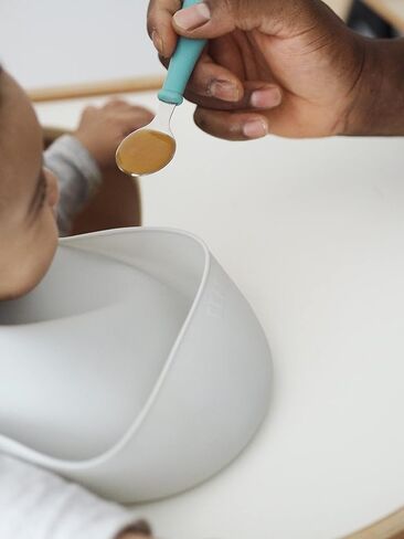 Beaba Silicone Baby Bib, Baby Bibs with Baby Food Catcher, Baby Boy Bibs Baby Girl Bibs, Baby Essentials for Feeding, 2 Pack in Saudi Arabia
